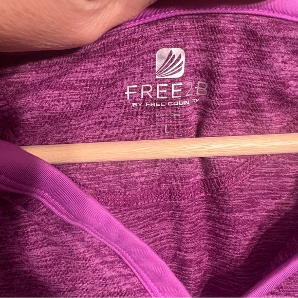 Free2B L Lilac Hoody Pocket on front Sleeve with Finger Loop - Picture 3 of 8